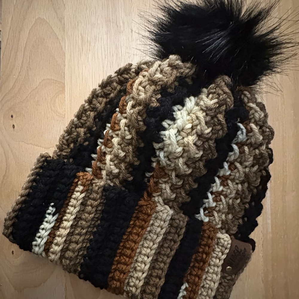 Chunky Knit Beanie with Faux Fur Pom